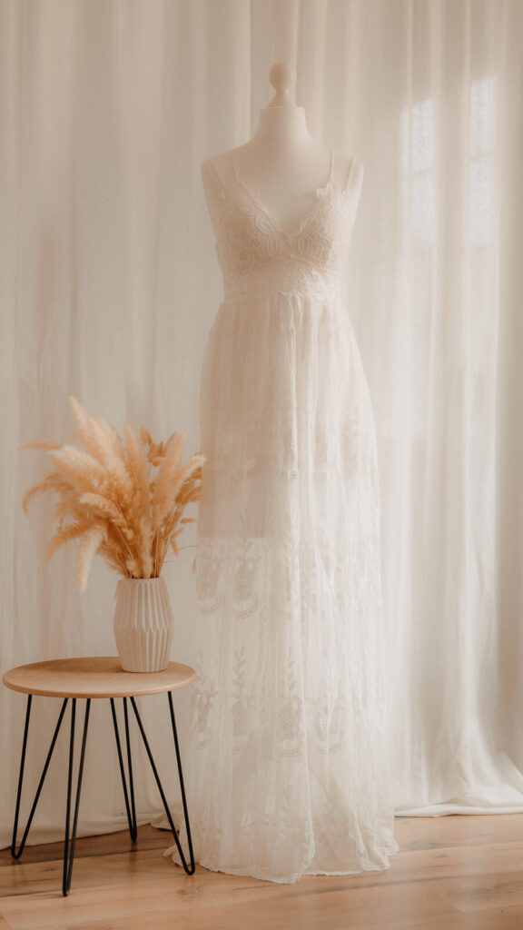 kundenkleiderschrank, boho kleid in weiss fuer frauen, vorderansicht